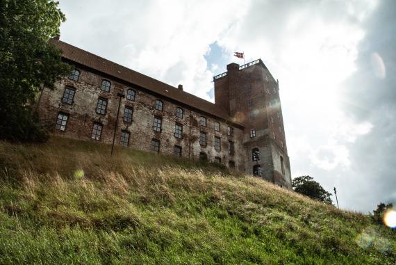 Koldinghus slotsruin set nedefra